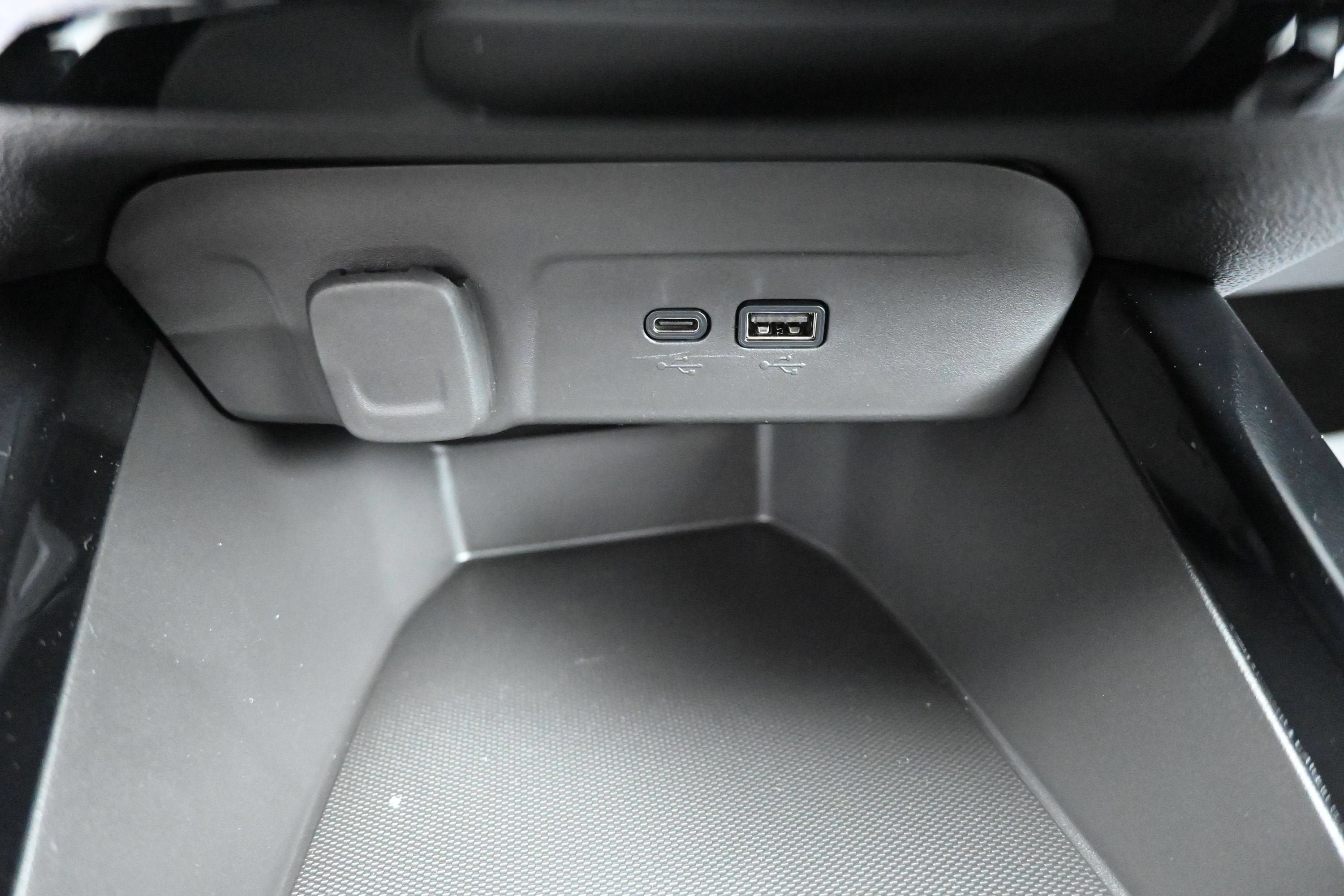 New 2026 Chevrolet Trax LT w/ Sunroof Package FWD image 21