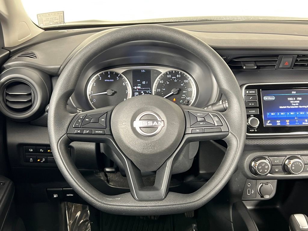 Used 2025 Nissan Kicks Play S image 7
