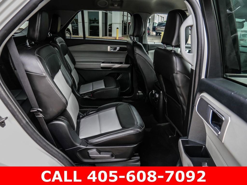 Used 2023 Ford Explorer XLT w/ Equipment Group 202A RWD image 20