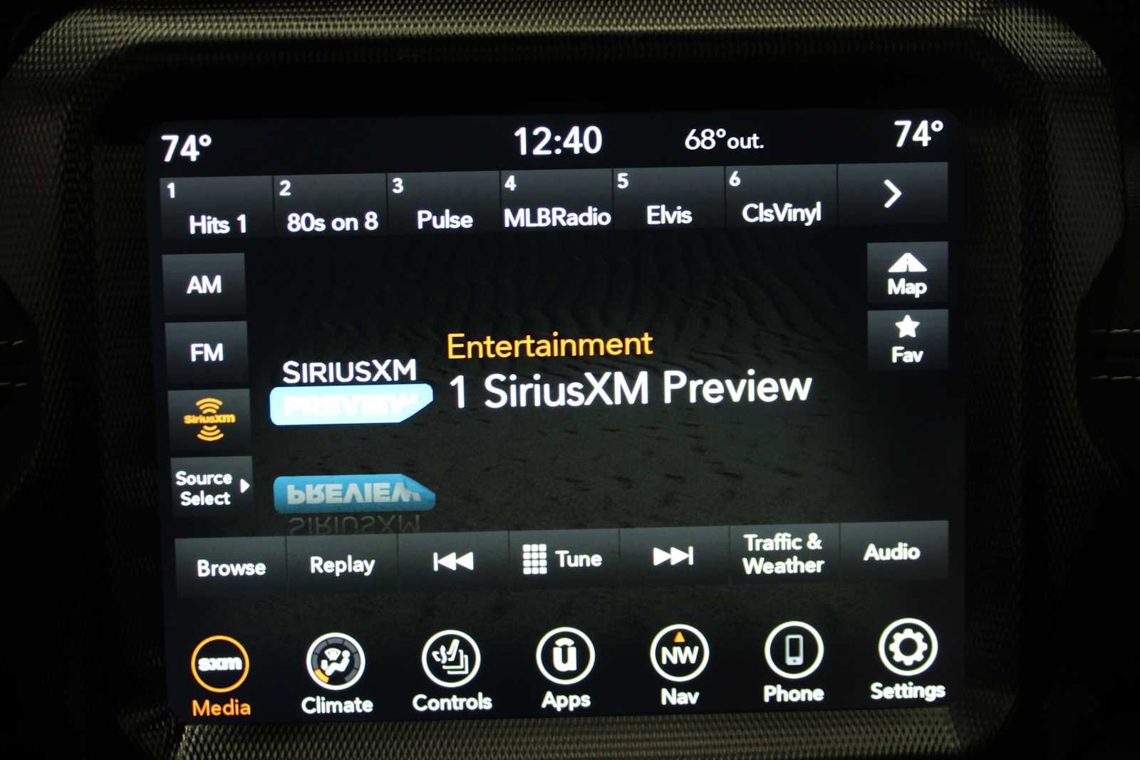Used 2023 Jeep Wrangler Unlimited Sahara w/ Cold Weather Group AWD/4WD image 27