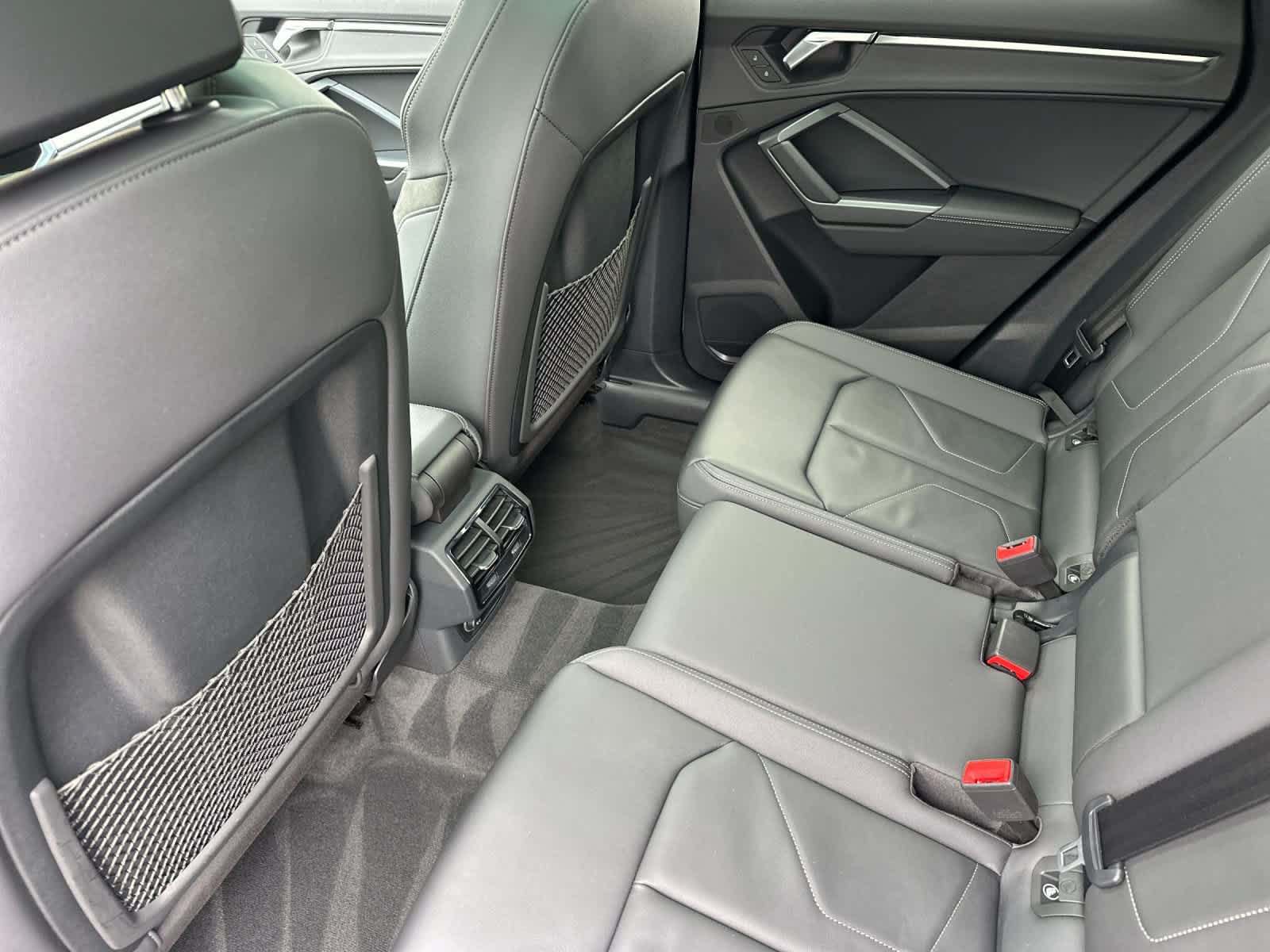 Used 2021 Audi Q3 2.0T Premium AWD/4WD image 4