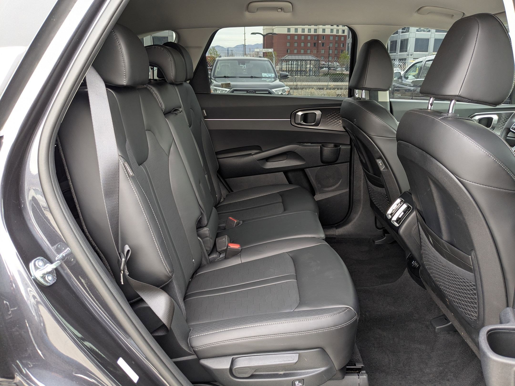 Certified 2025 Kia Sorento S image 27