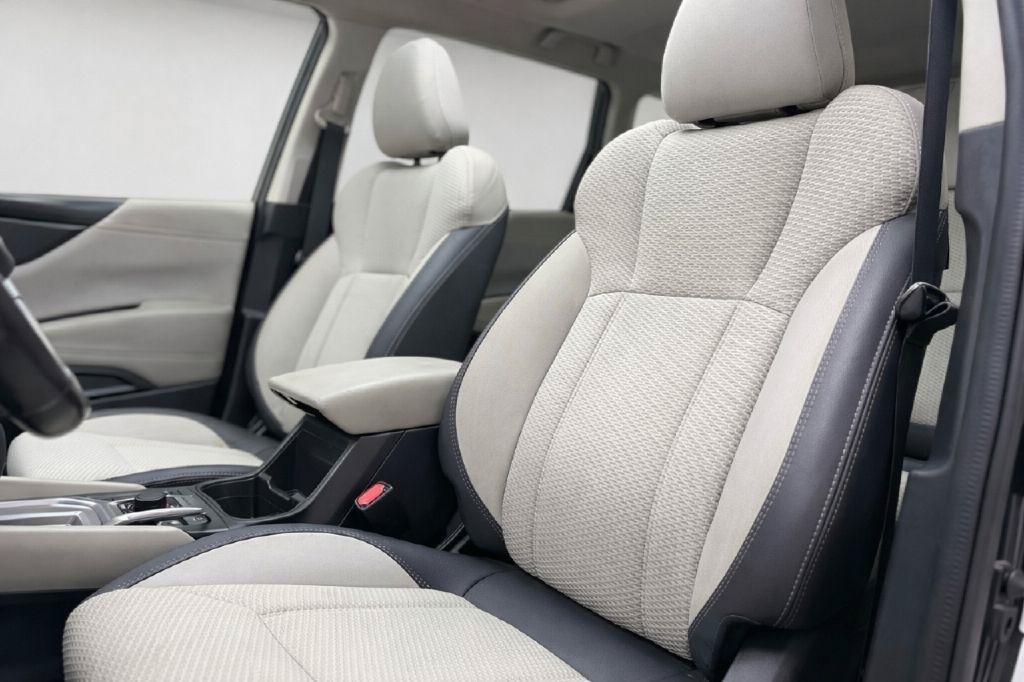 Used 2019 Subaru Forester Premium w/ All-Weather Package AWD/4WD image 9