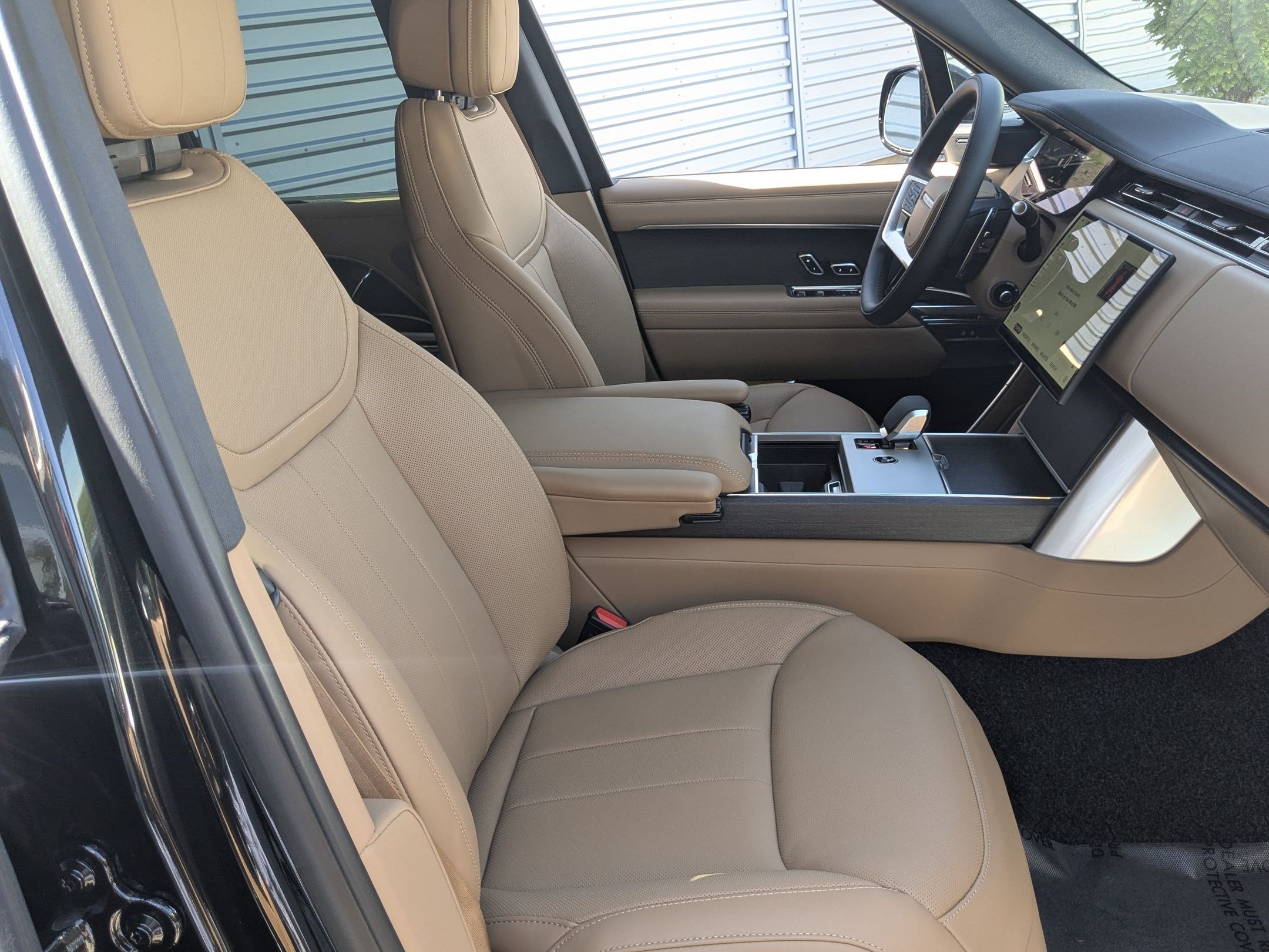 New 2026 Land Rover Range Rover SE AWD/4WD image 32