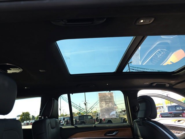 Used 2022 Jeep Grand Cherokee L Summit image 57