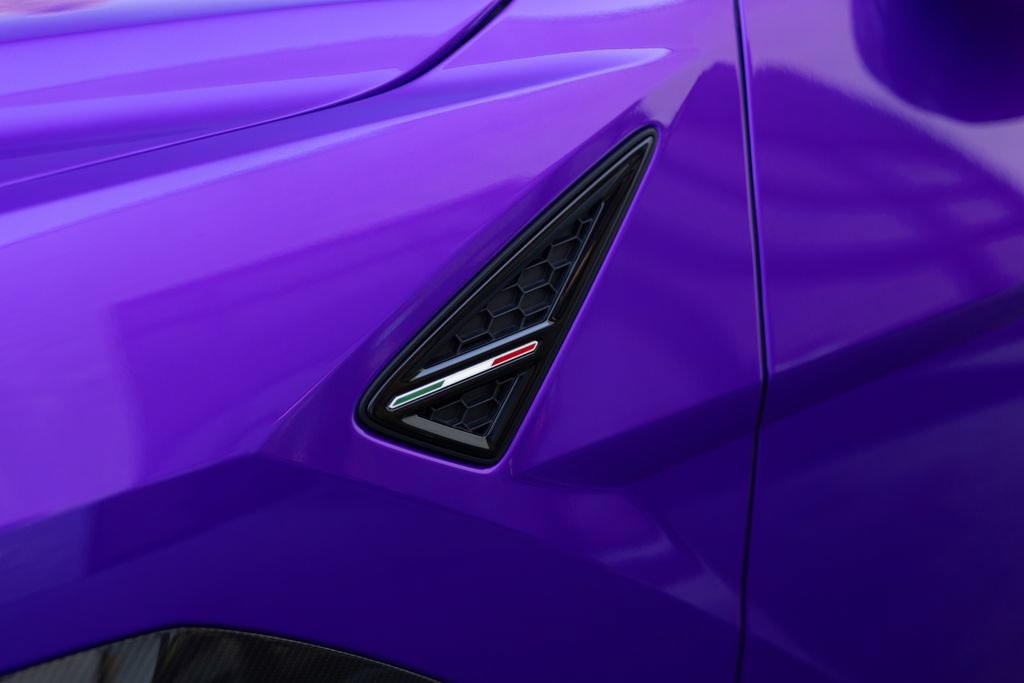 Used 2024 Lamborghini Urus Performante AWD/4WD image 14