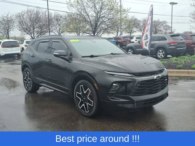 Used 2023 Chevrolet Blazer RS w/ Driver Confidence II Package AWD/4WD image 3
