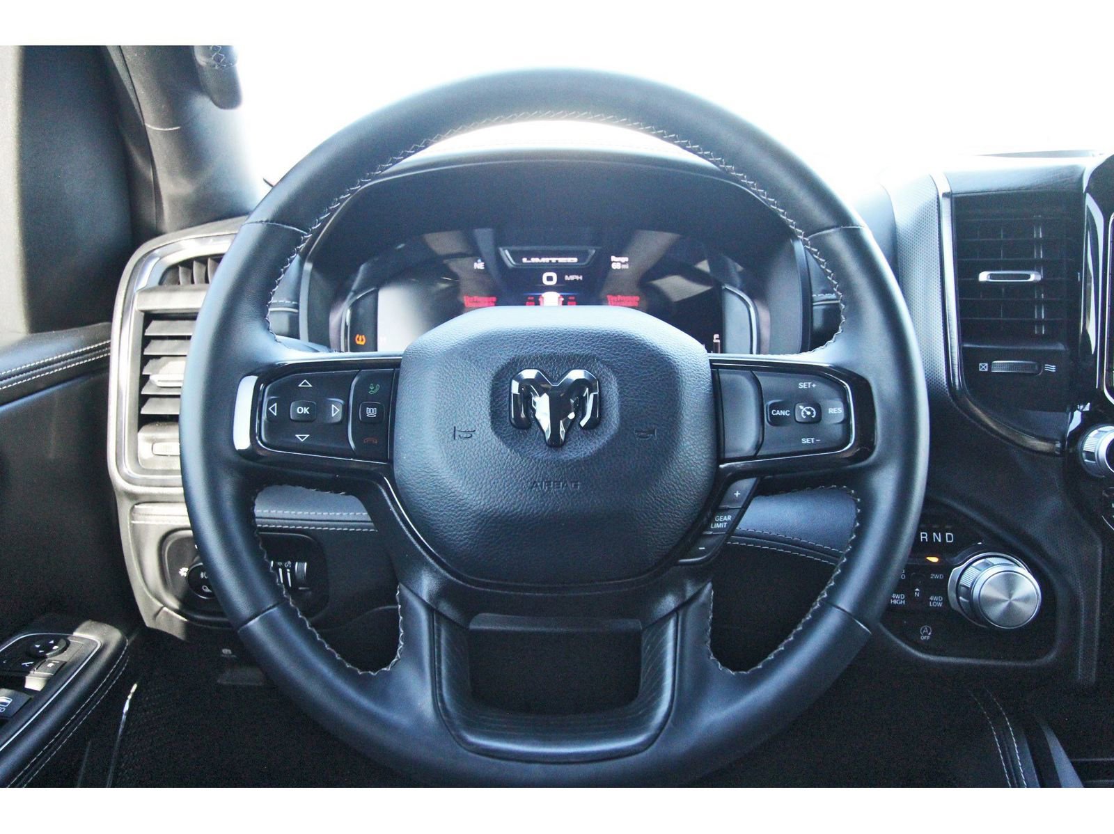 Used 2024 RAM 1500 Limited w/ Body Color Bumper Group image 15