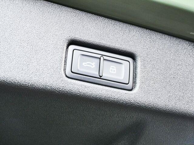 New 2026 Audi SQ5 Prestige AWD/4WD image 30