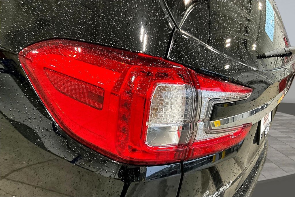 Used 2025 Subaru Ascent Touring w/ Popular Package #2 AWD/4WD image 23