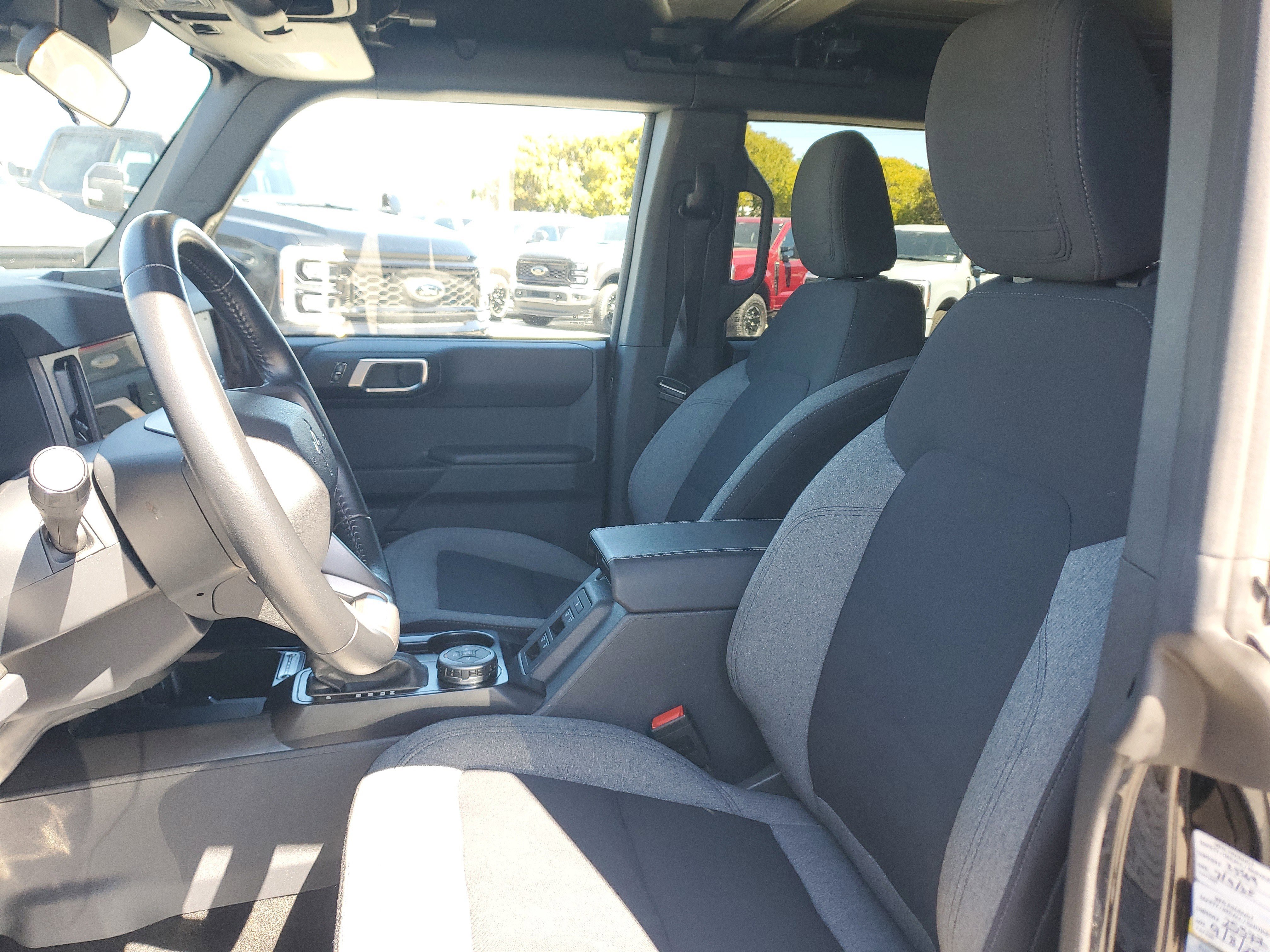 Used 2025 Ford Bronco Big Bend image 12