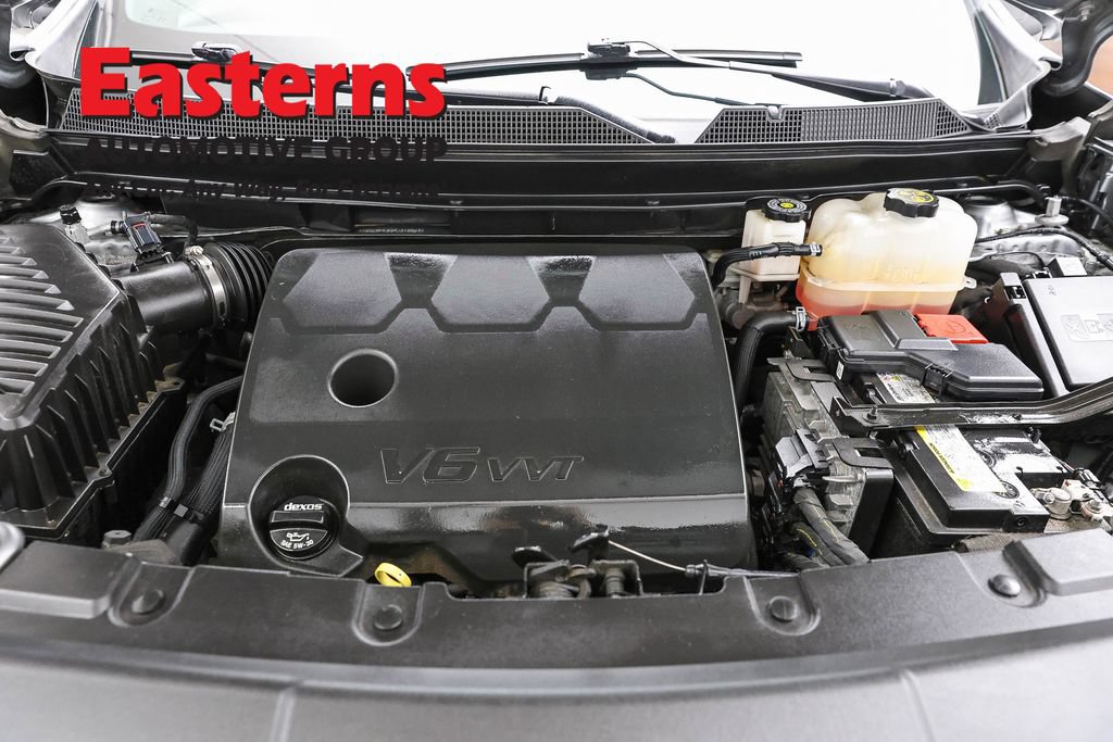 Used 2023 Chevrolet Traverse LS FWD image 7