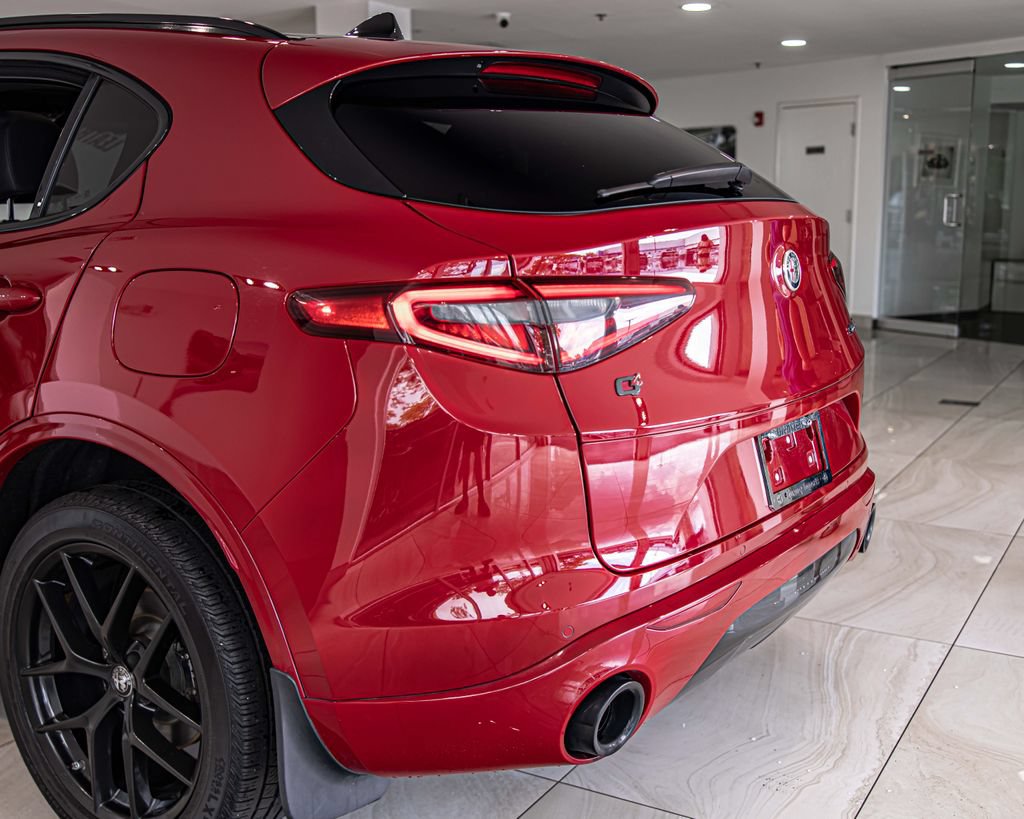 Used 2020 Alfa Romeo Stelvio Ti Sport AWD/4WD image 14
