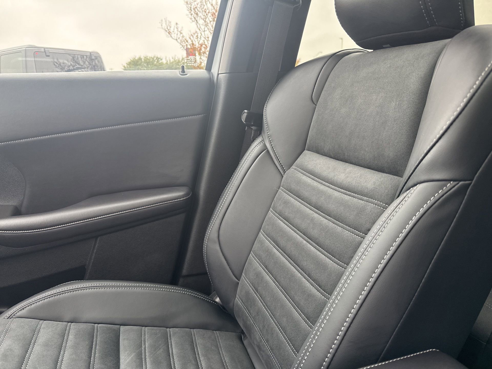New 2026 Mitsubishi Outlander SE AWD/4WD image 10