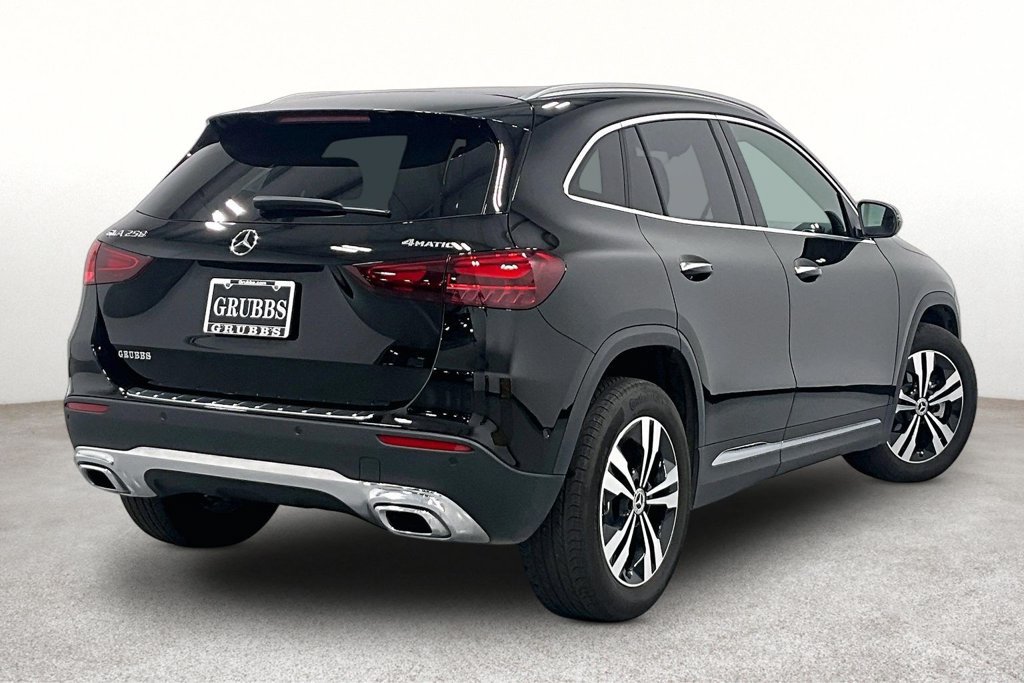 Used 2025 Mercedes-Benz GLA 250 4MATIC image 2