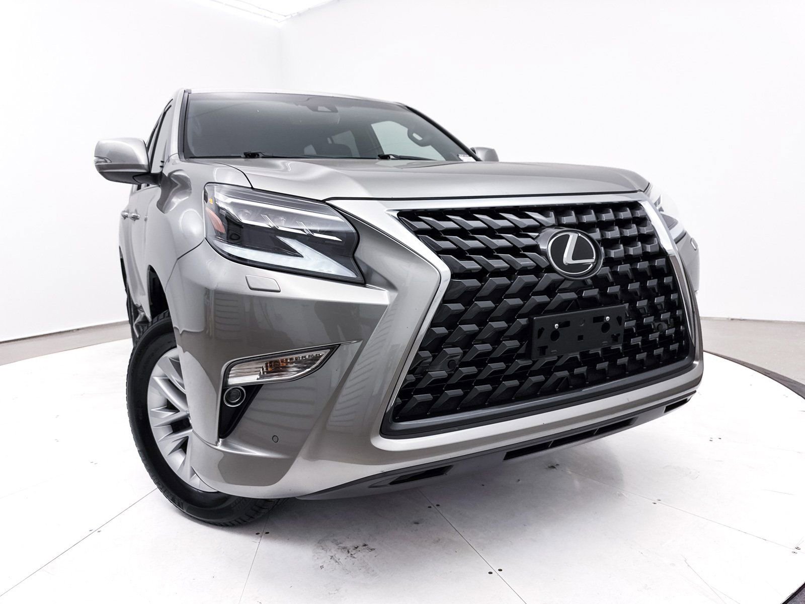 Used 2023 Lexus GX 460 Premium w/ Premium Package image 7