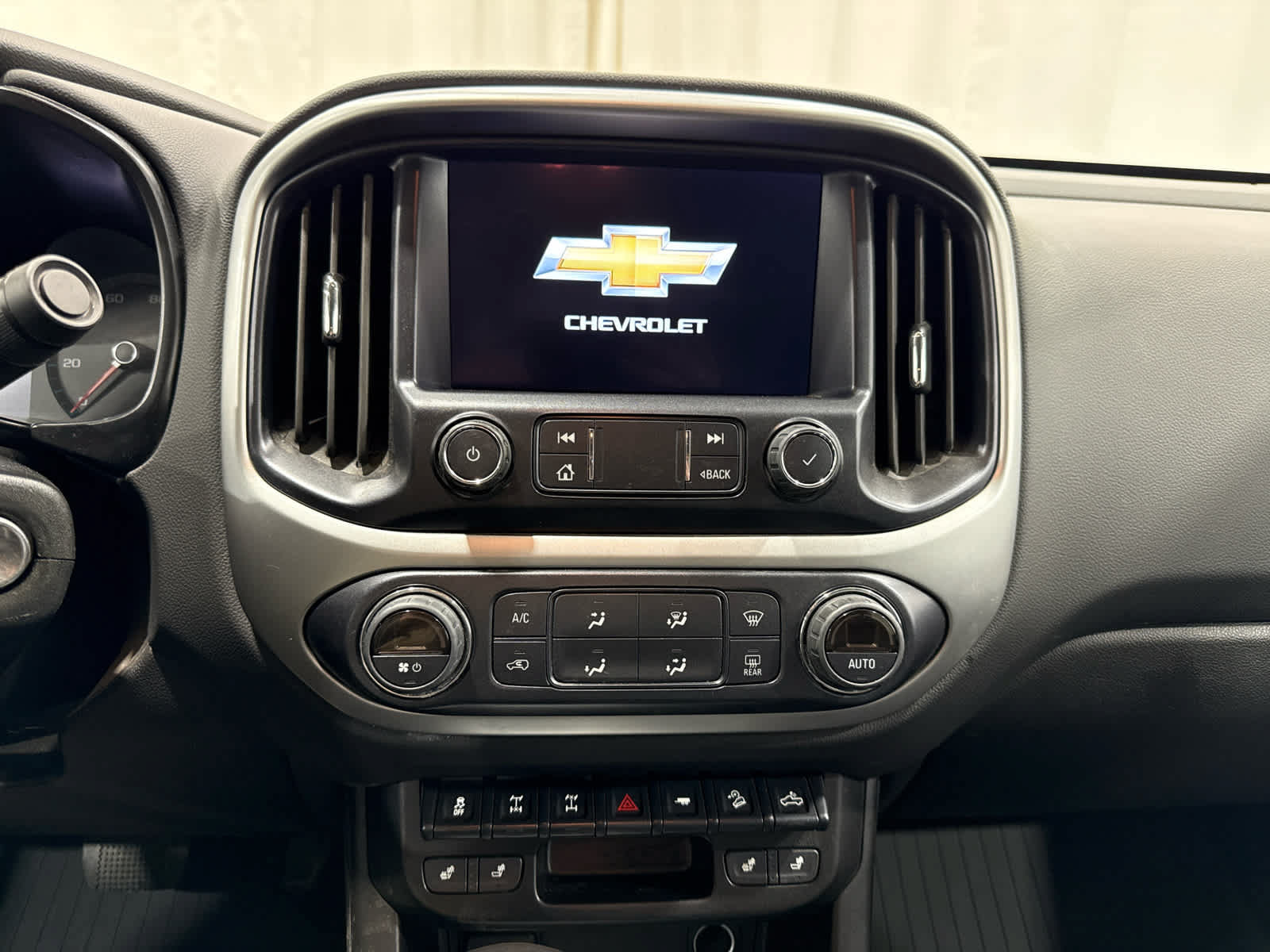 Certified 2022 Chevrolet Colorado ZR2 AWD/4WD image 19
