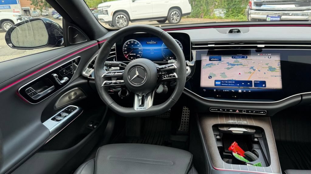 Used 2026 Mercedes-Benz E 53 AMG e 4MATIC Sedan image 27