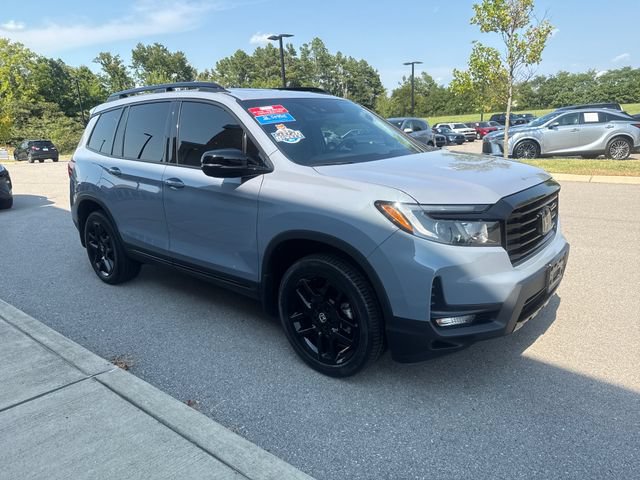 Certified 2025 Honda Passport Black Edition image 6