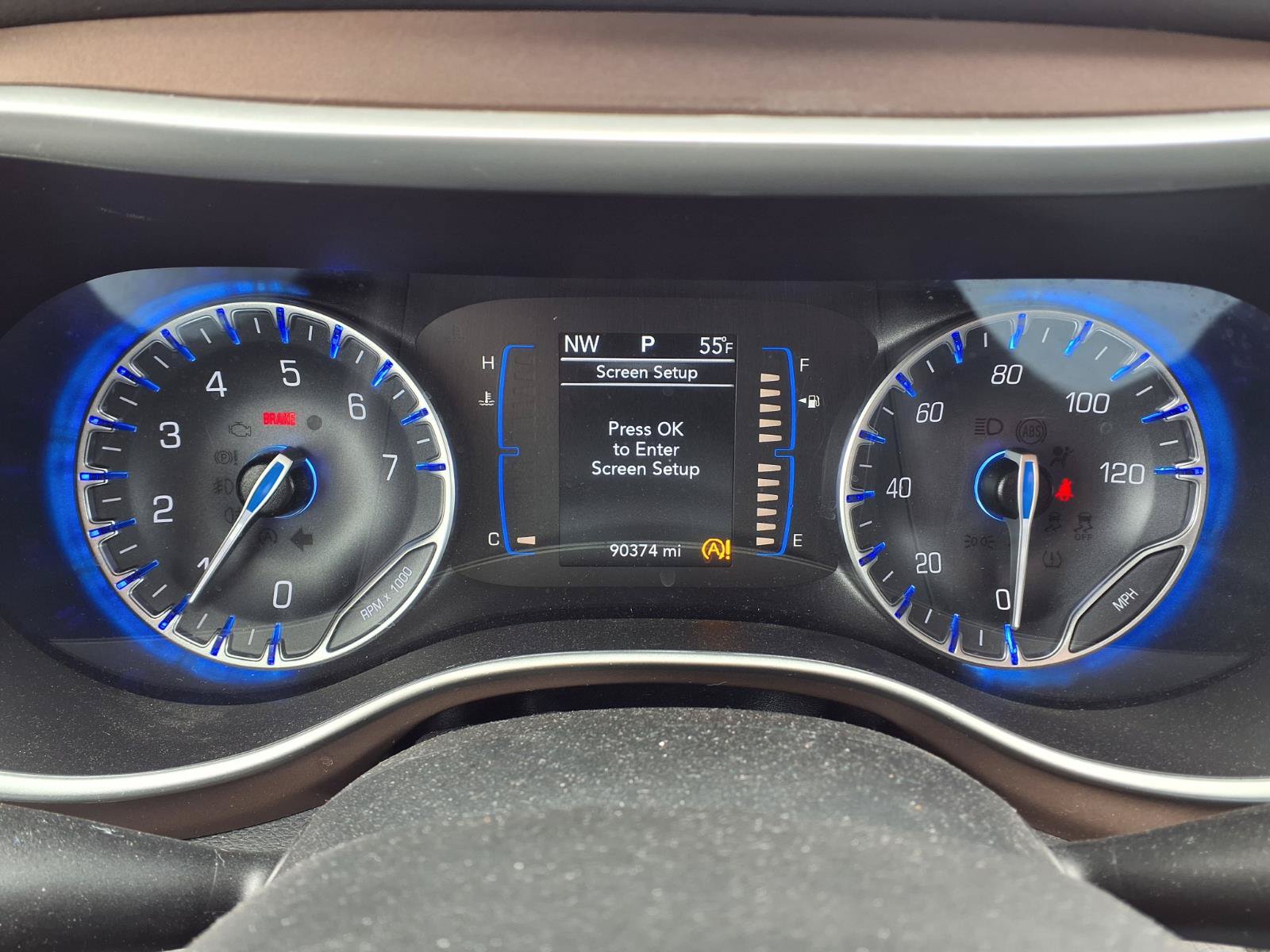 Used 2022 Chrysler Voyager LX FWD image 34