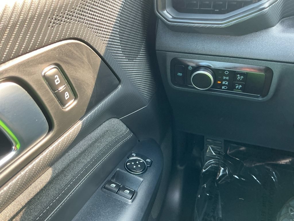 Used 2026 Ford Mustang Coupe RWD image 19
