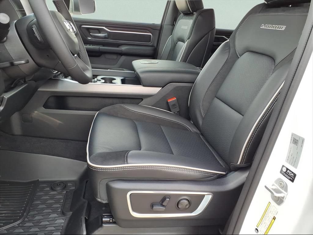 New 2026 RAM 1500 Laramie w/ Sport Appearance Package AWD/4WD image 10