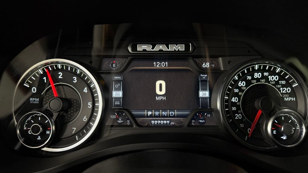 Used 2022 RAM 1500 Big Horn AWD/4WD image 18