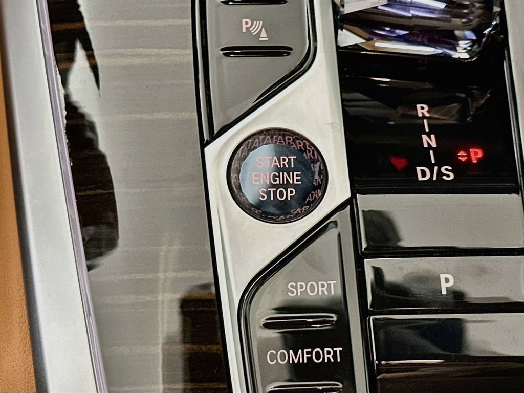 Used 2026 BMW X7 xDrive40i AWD/4WD image 20