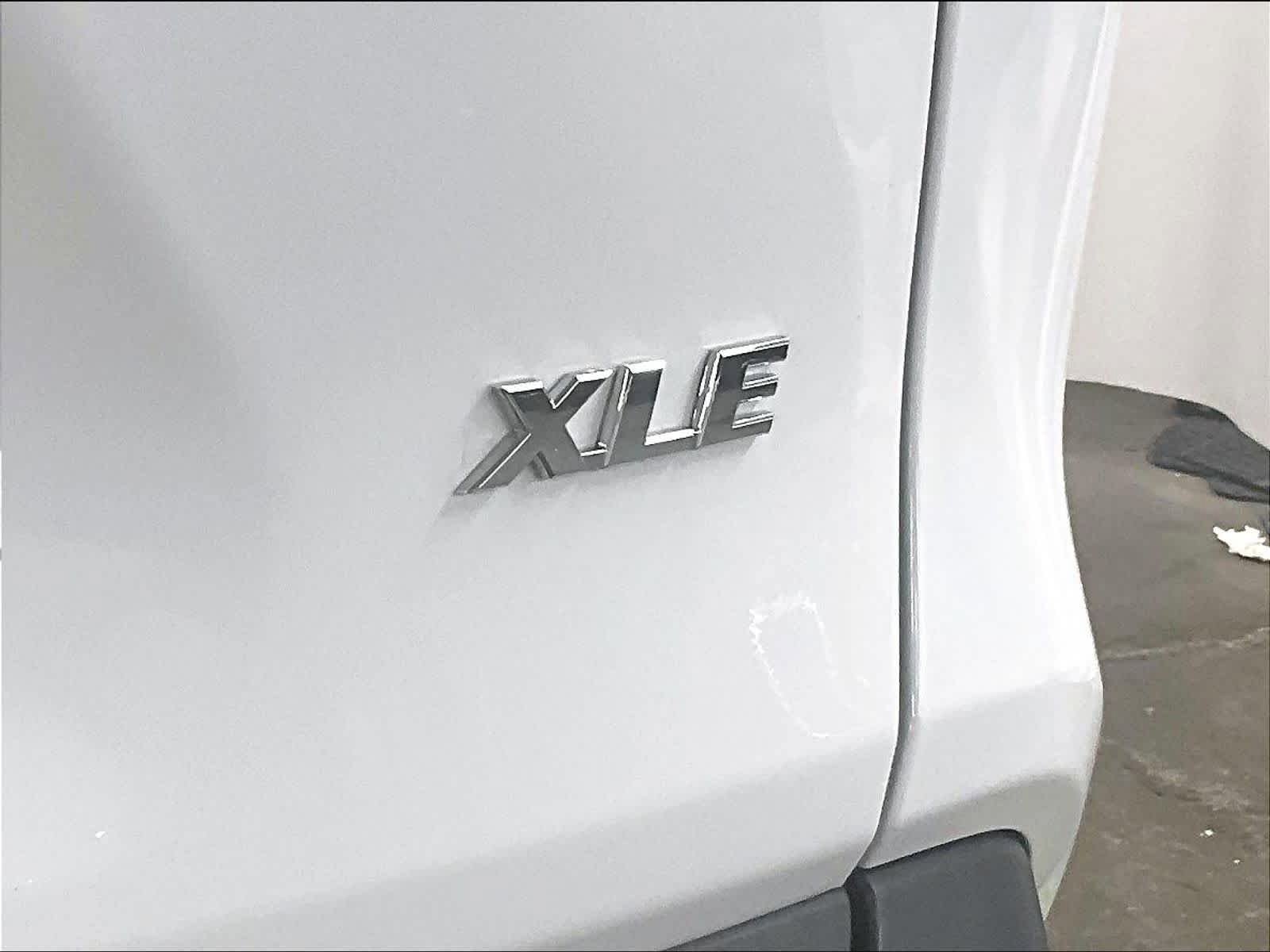 Certified 2024 Toyota RAV4 XLE FWD image 28