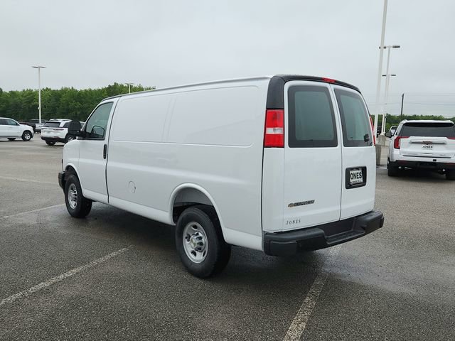 New 2026 Chevrolet Express 3500 RWD image 5