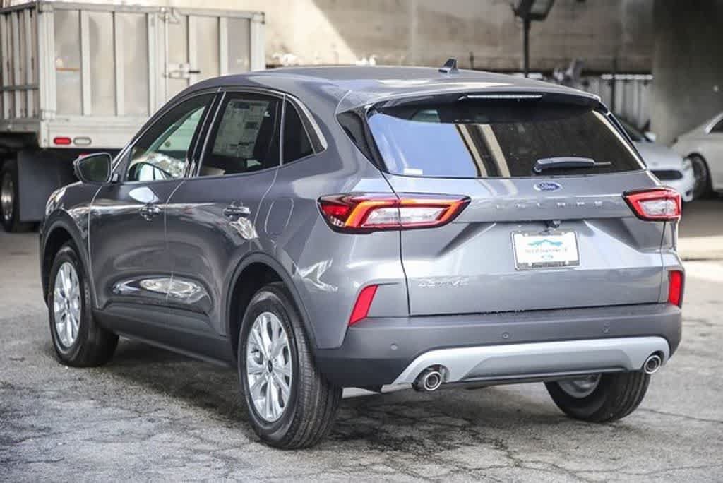New 2024 Ford Escape Active w/ Tech Pack #2 FWD image 8