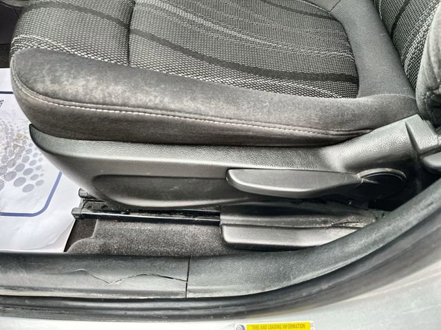 Used 2015 Chevrolet Sonic LT image 16