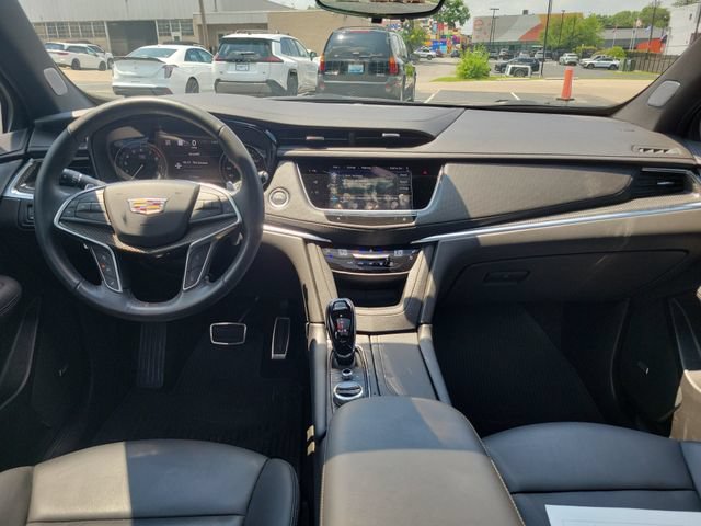 Certified 2024 Cadillac XT5 Sportv w/ Technology Package AWD/4WD image 8