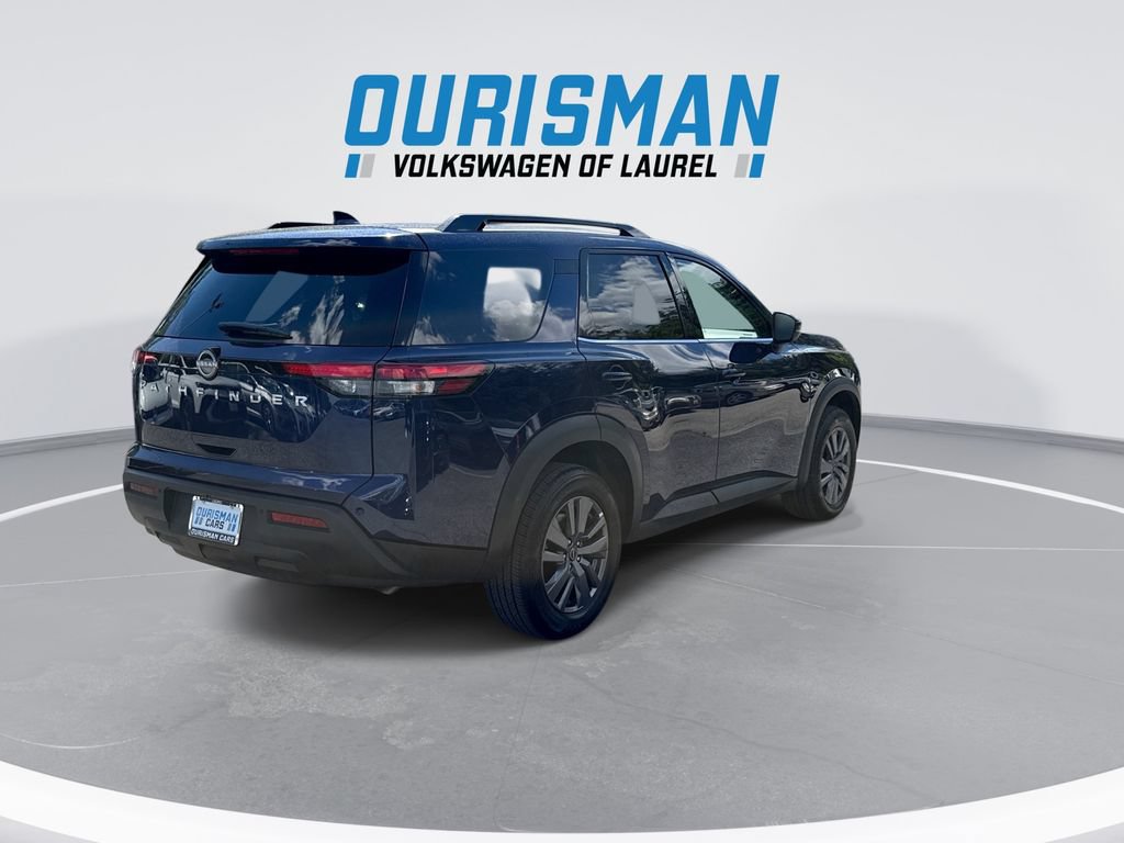 Used 2025 Nissan Pathfinder SV FWD image 8