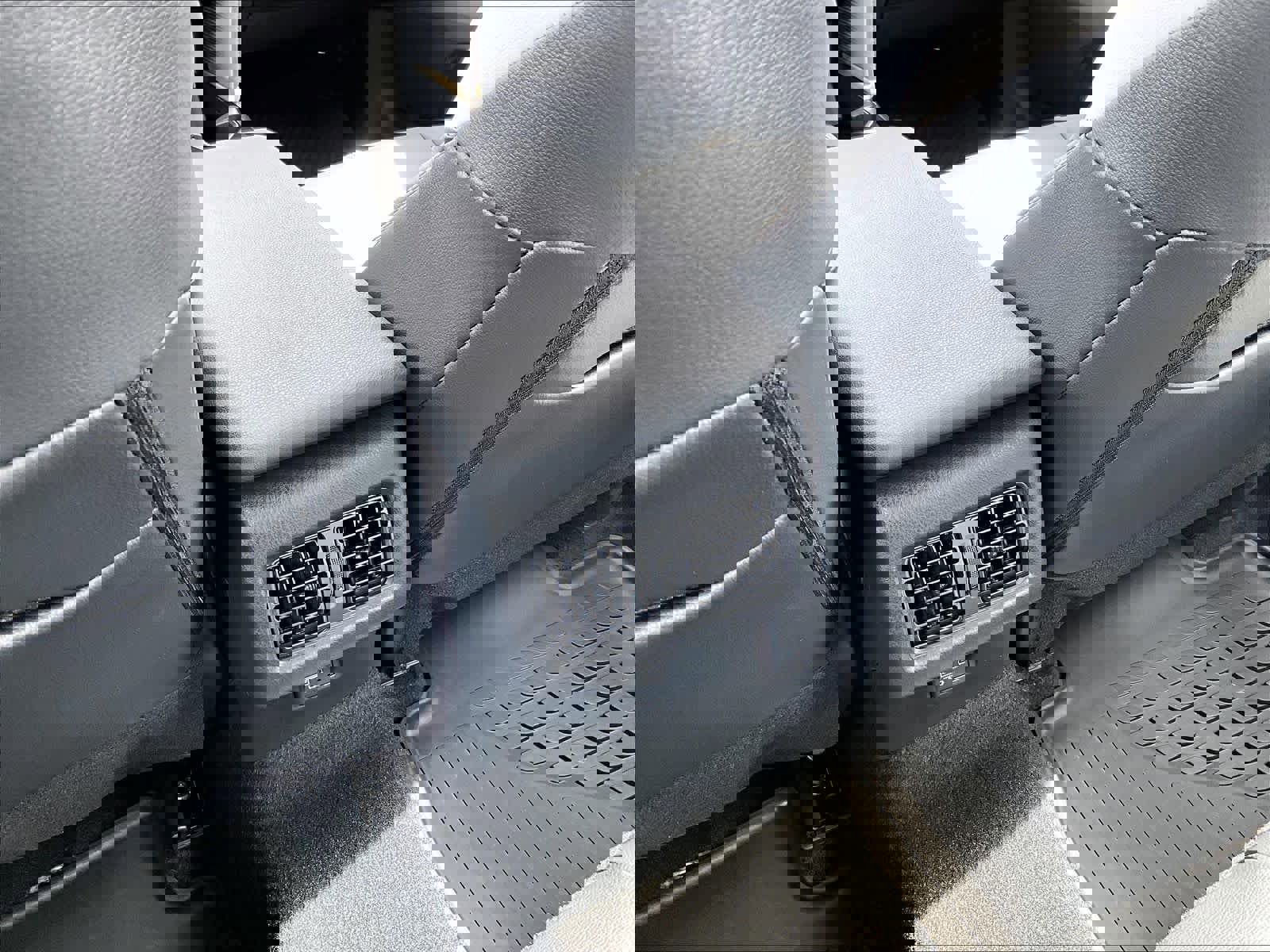 Used 2026 Toyota Camry SE w/ Convenience Package image 28