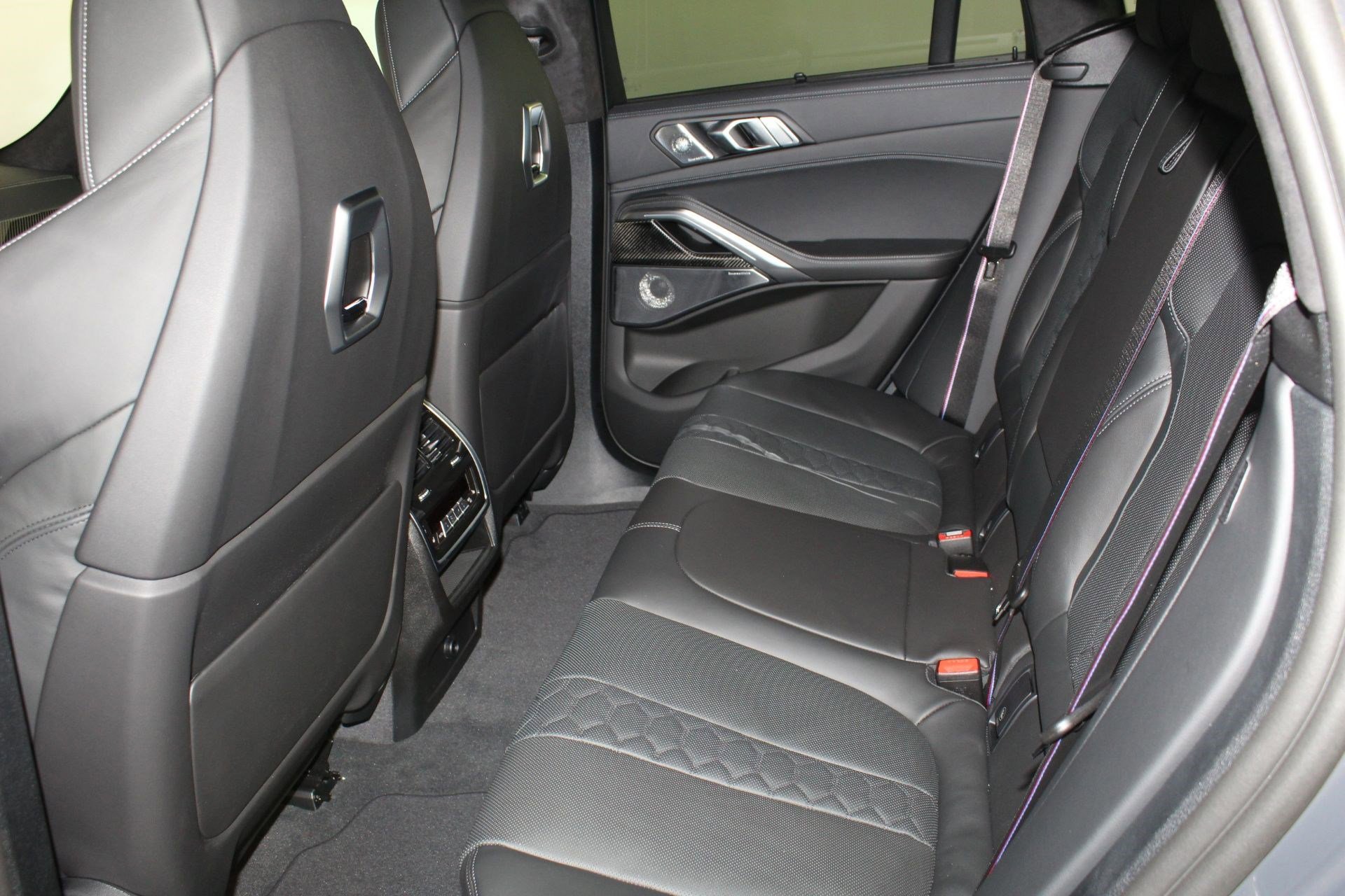 New 2026 BMW X6 M Competition w/ Executive Package image 12