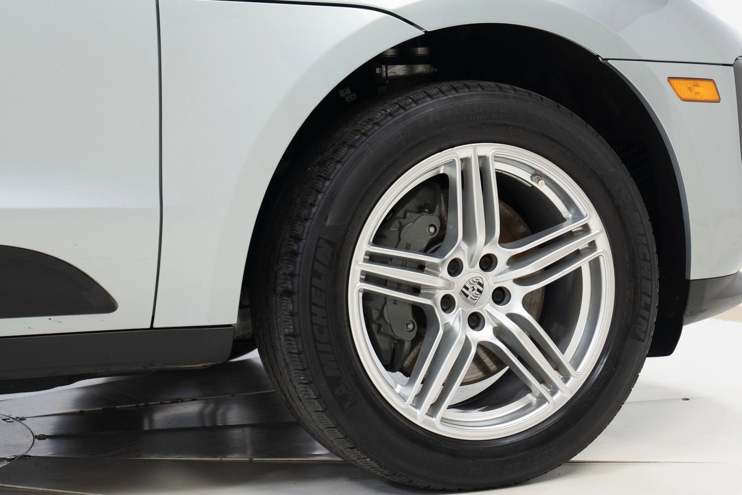 Used 2020 Porsche Macan S image 50