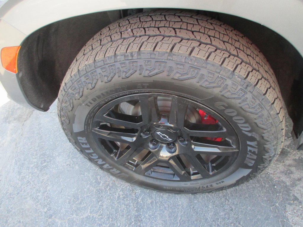 Certified 2021 Chevrolet Tahoe Z71 w/ Luxury Package image 12