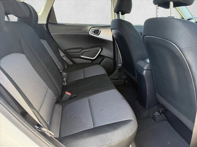 Used 2023 Kia Soul LX w/ LX Technology Package image 19