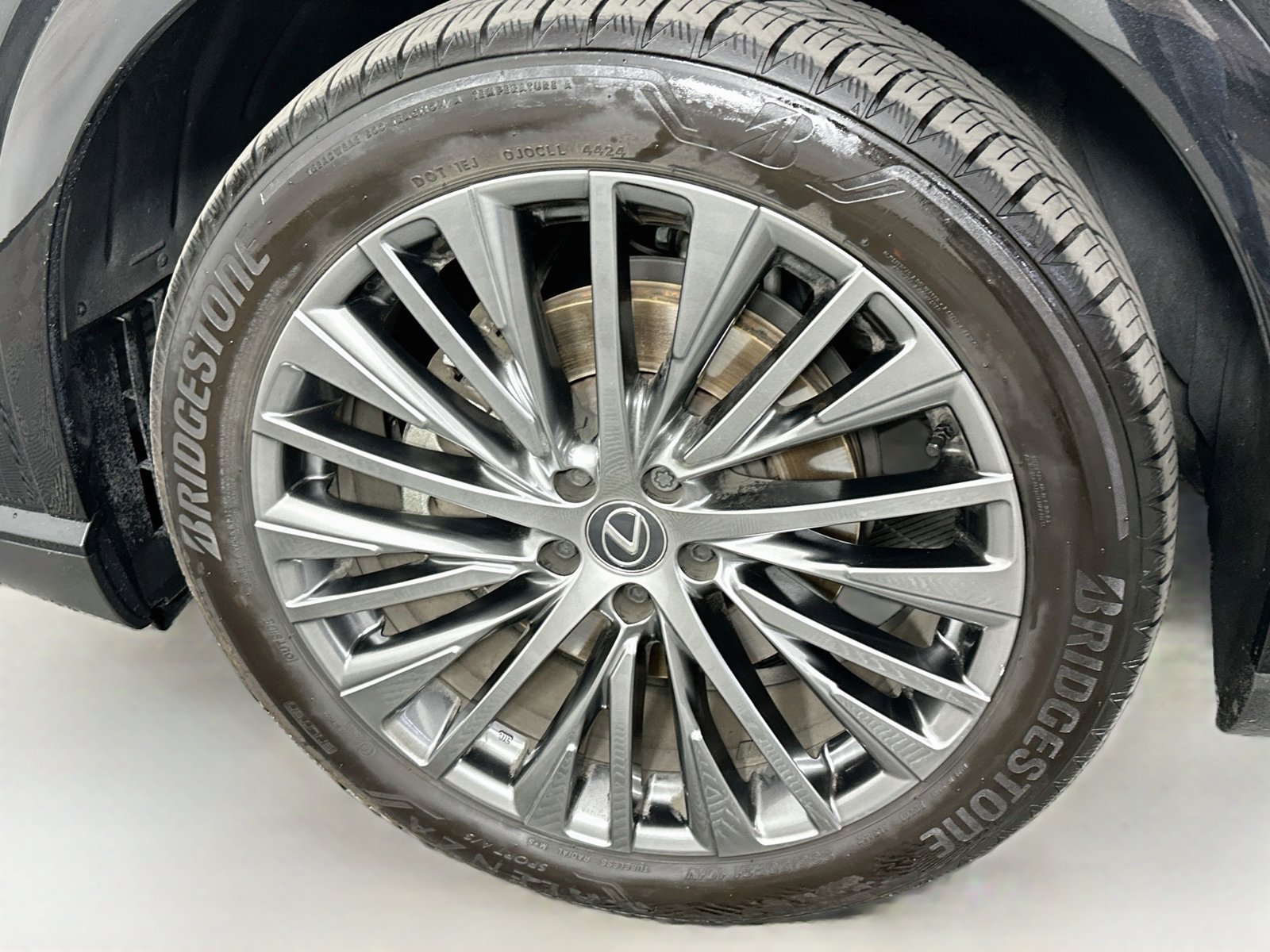 Used 2025 Lexus RX 450h AWD w/ Convenience Package image 33