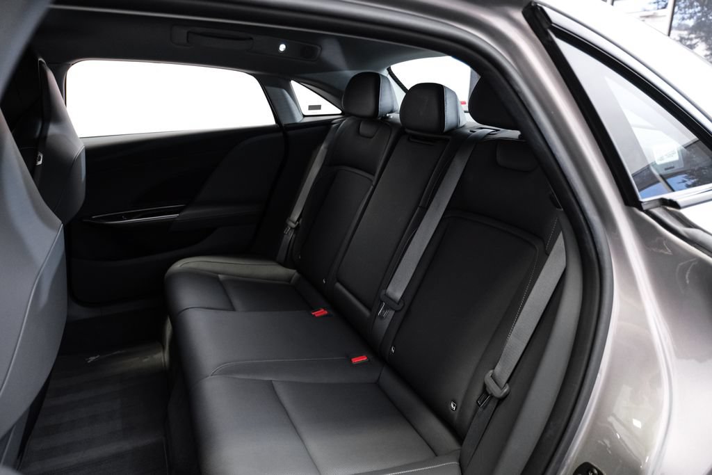 Used 2025 Lucid Air Touring AWD/4WD image 42