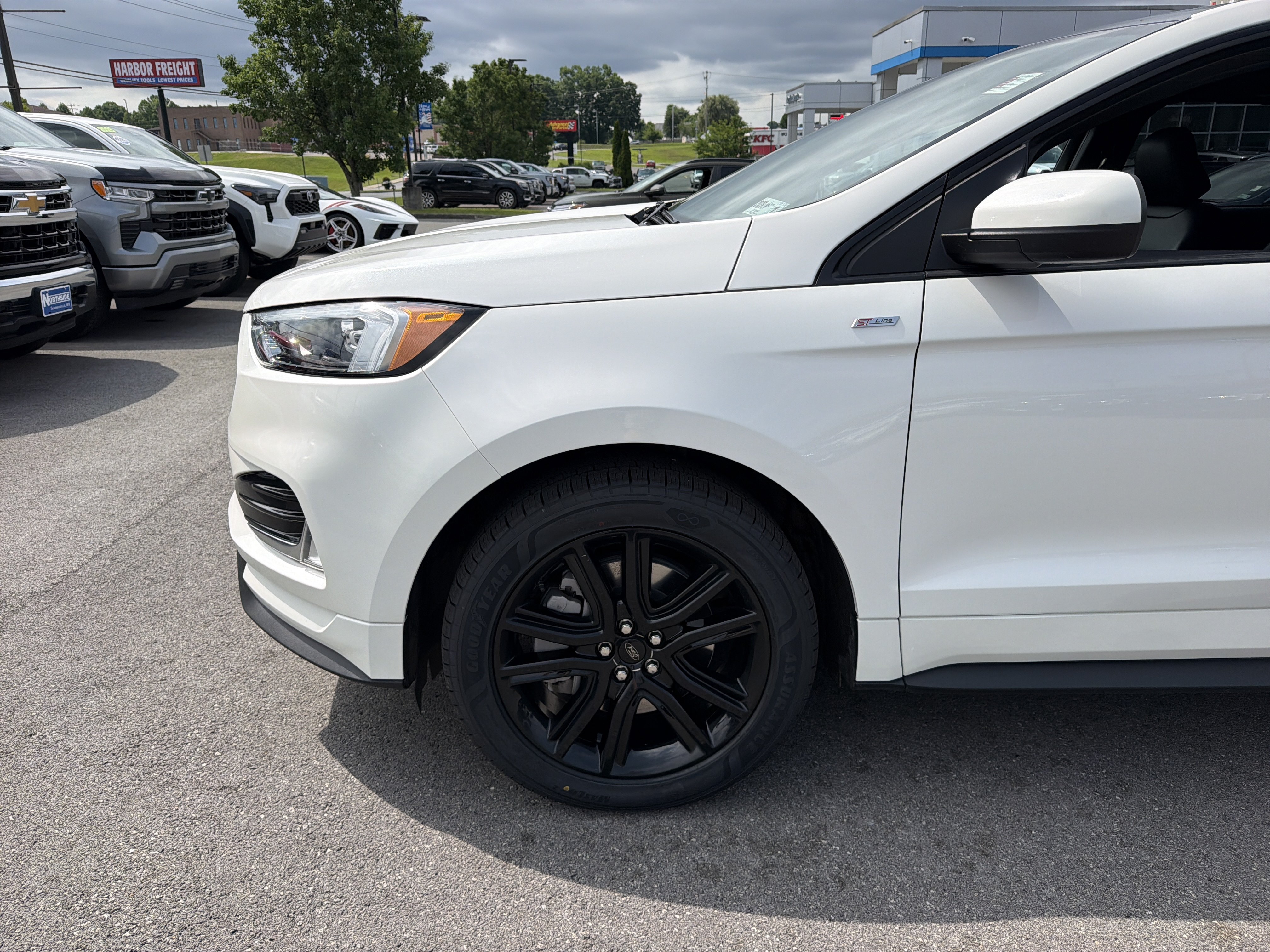 Used 2023 Ford Edge ST-Line AWD/4WD image 12