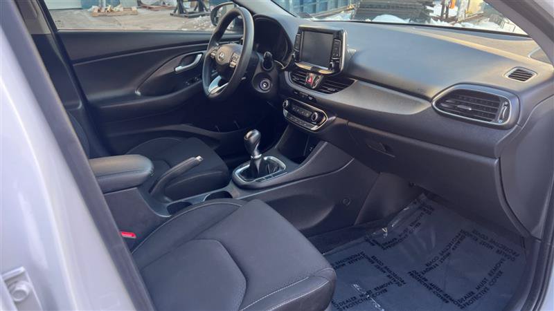 Used 2018 Hyundai Elantra GT FWD image 36