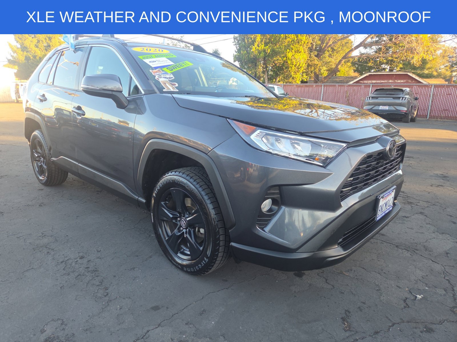 Used 2020 Toyota RAV4 XLE w/ Convenience Package FWD 360° Tour