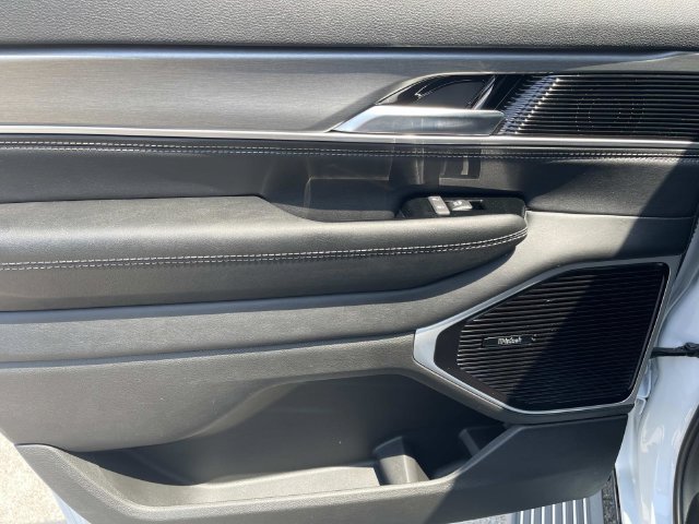 New 2026 Jeep Grand Wagoneer L Limited AWD/4WD image 20