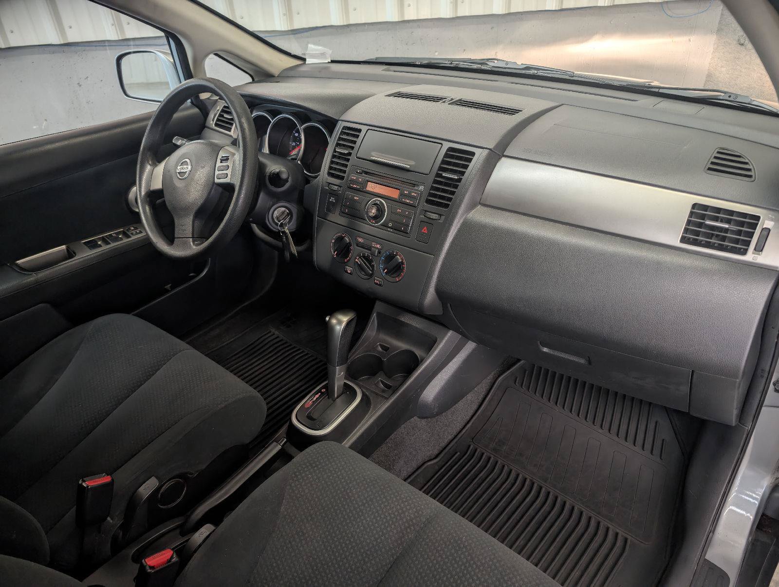Used 2011 Nissan Versa 1.8 S w/ Plus Pkg FWD image 5