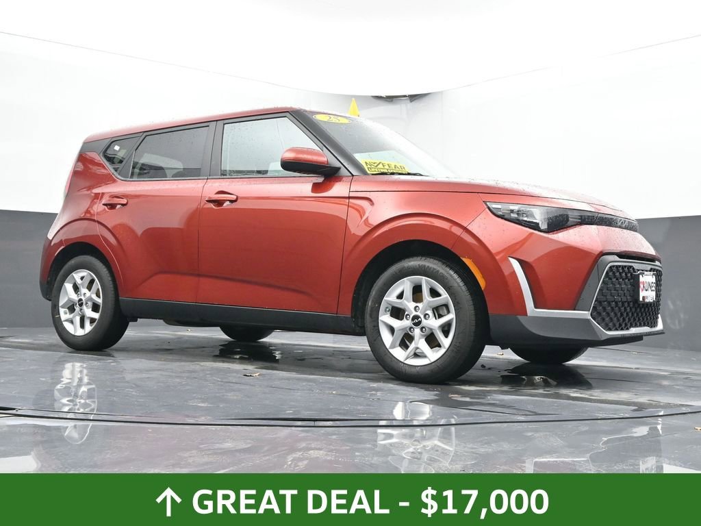 Used 2025 Kia Soul LX w/ LX Technology Package image 48