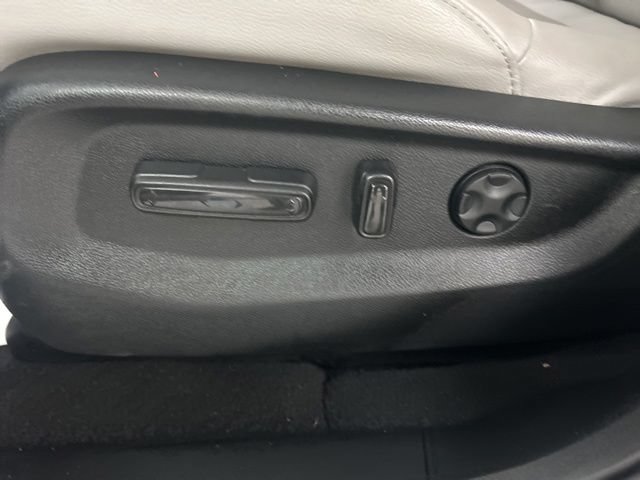 Used 2022 Honda CR-V EX-L image 8