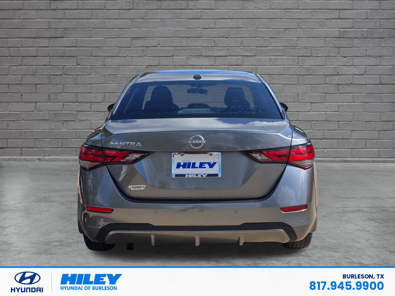 Used 2025 Nissan Sentra SV FWD image 5