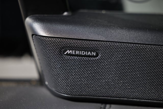 New 2025 Land Rover Range Rover Long Wheelbase SE image 20